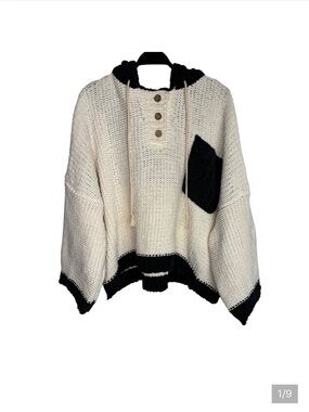 POL Chunky Ivory Knit Hoodie with Green Trim and Pocket